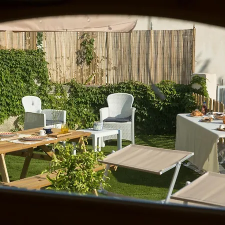 Bed and breakfast Yurta Glamping San Leone *
