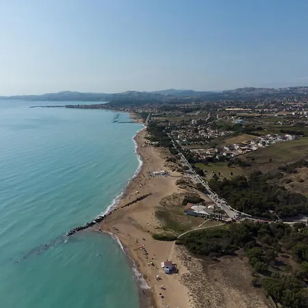 Bed & Breakfast Yurta Glamping San Leone