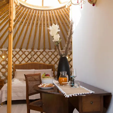 Yurta Glamping San Leone Bed & Breakfast