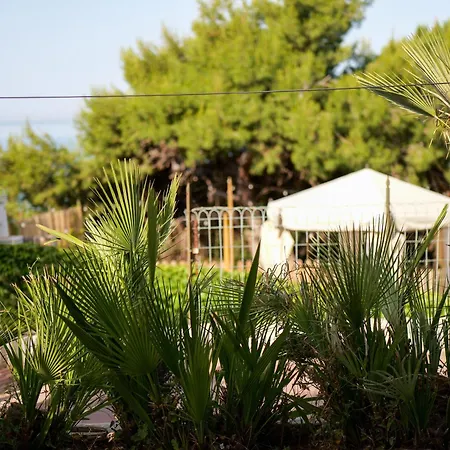 Bed & Breakfast Yurta Glamping San Leone & Casa Baia Blu