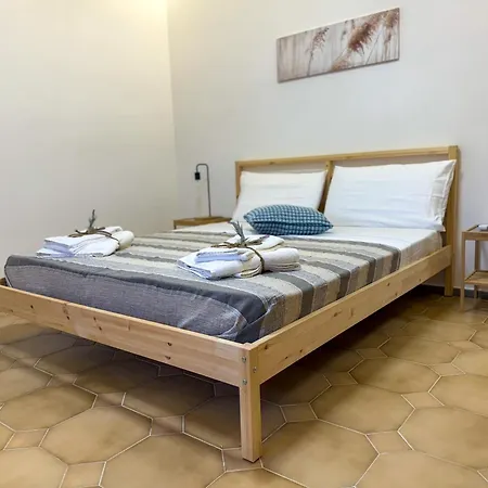Yurta Glamping San Leone & Casa Baia Blu Bed & Breakfast *