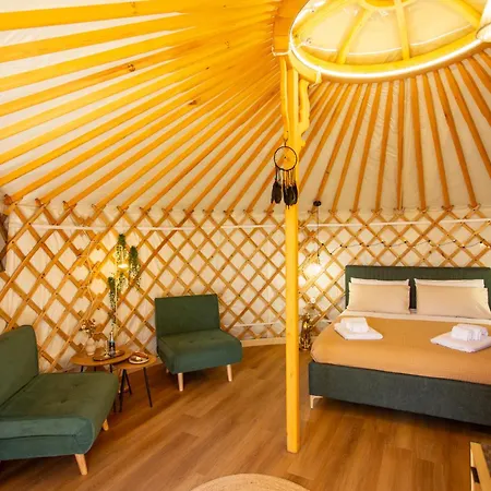 Bed & Breakfast Yurta Glamping San Leone - Tra Mare E Pineta 4*
