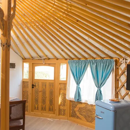 Yurta Glamping San Leone - Tra Mare E Pineta Bed & Breakfast