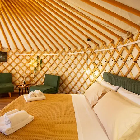 Bed & Breakfast Yurta Glamping San Leone - Tra Mare E Pineta 4*